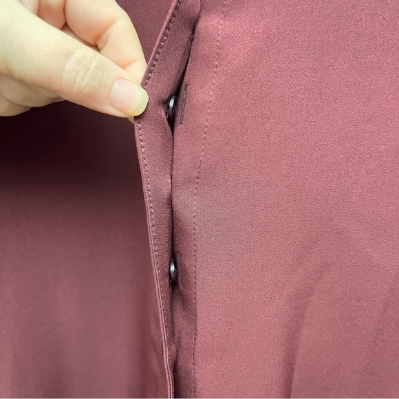 Lane Bryant Burgundy Button Down Blouse Top Women’s Size 14 NWT - Picture 4 of 10
